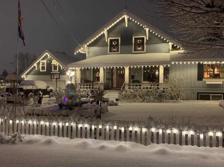 Bed and Breakfast The Hazelhouse Чилливак Экстерьер фото